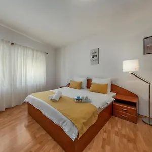 Tia Apartamento Rijeka